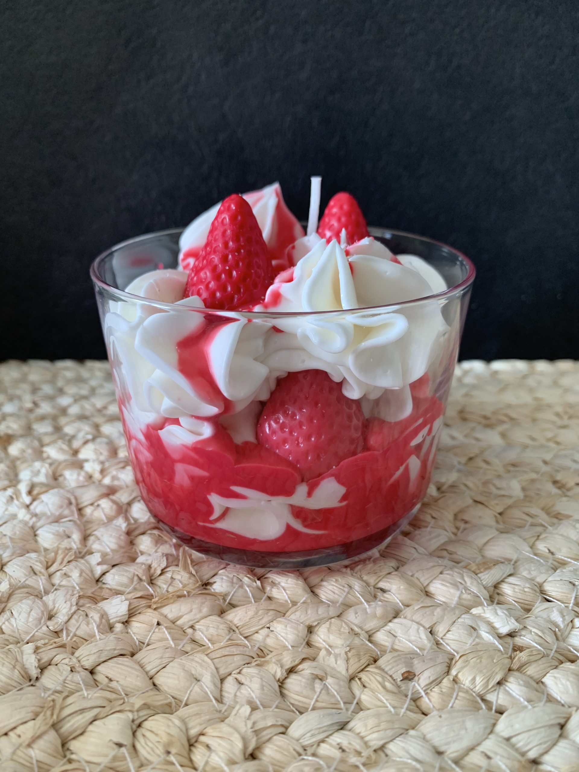 bougie gourmande fraise des bois artisanale