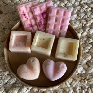 Fondants parfumés artisanaux aux couleurs douces et senteurs de saison