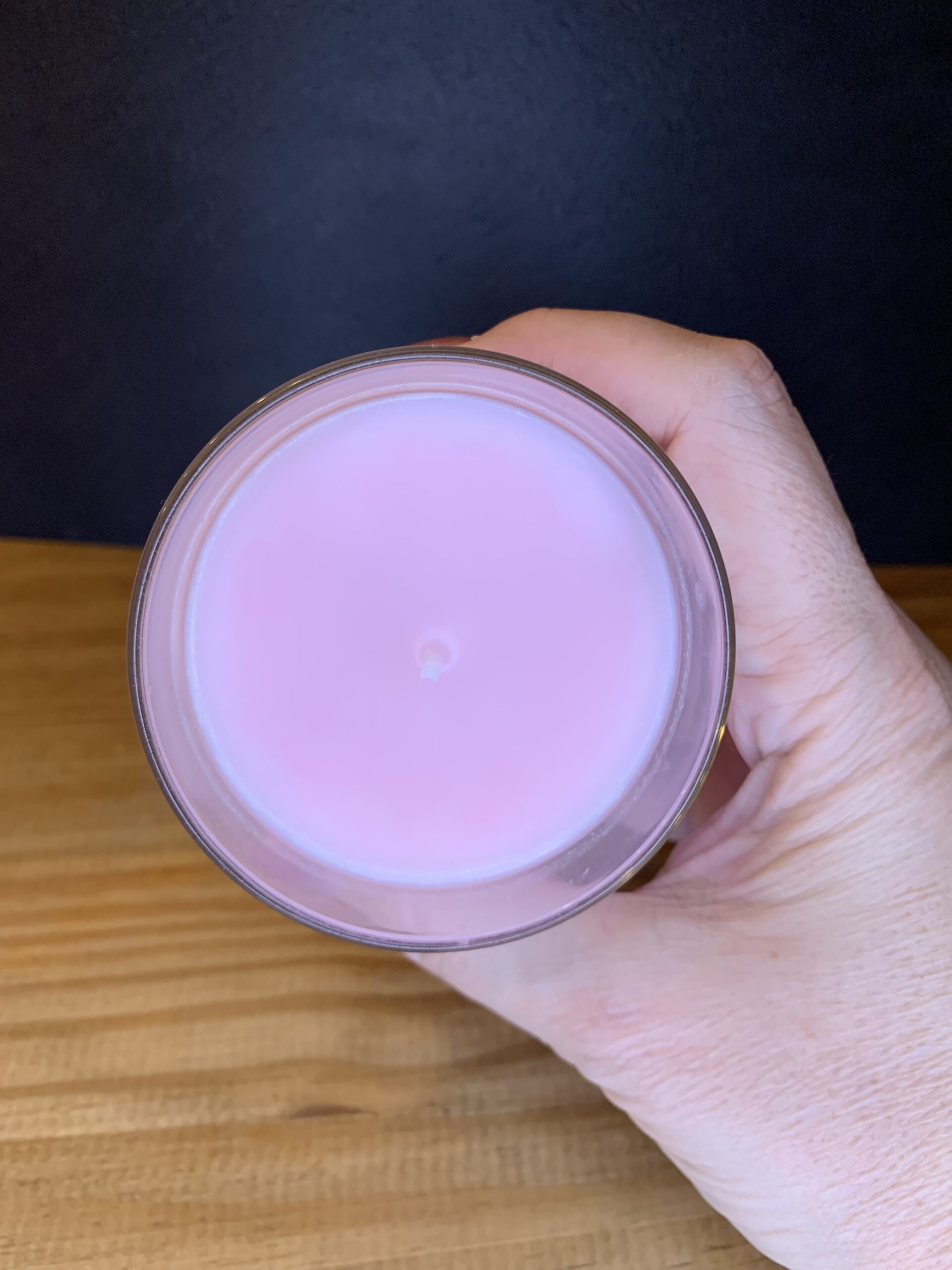 Bougie cocooning rose poudré artisanale – vue du dessus
