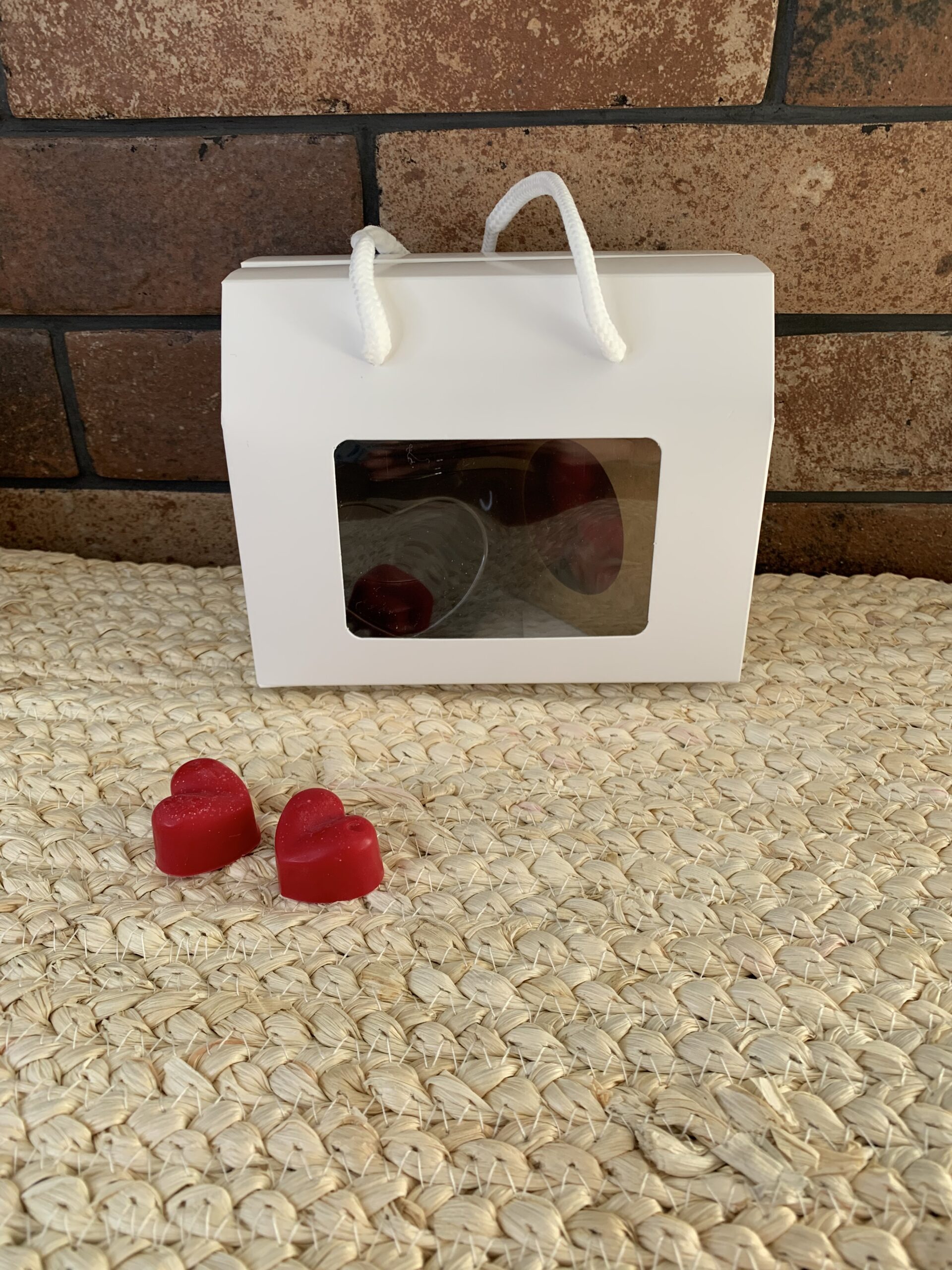 Coffret Saint-Valentin Intense (Noir) – Brûle-parfum + 6 fondants + bougie de massage – Image 3