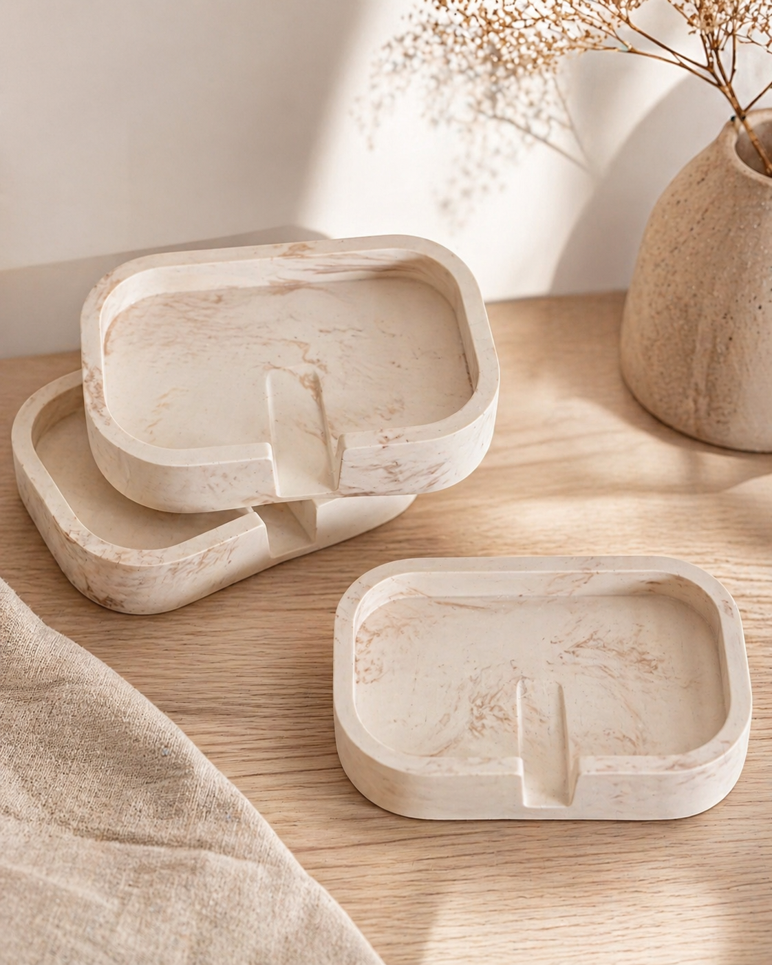 porte-savon jesmonite écru marbré beige et marron clair artisanal