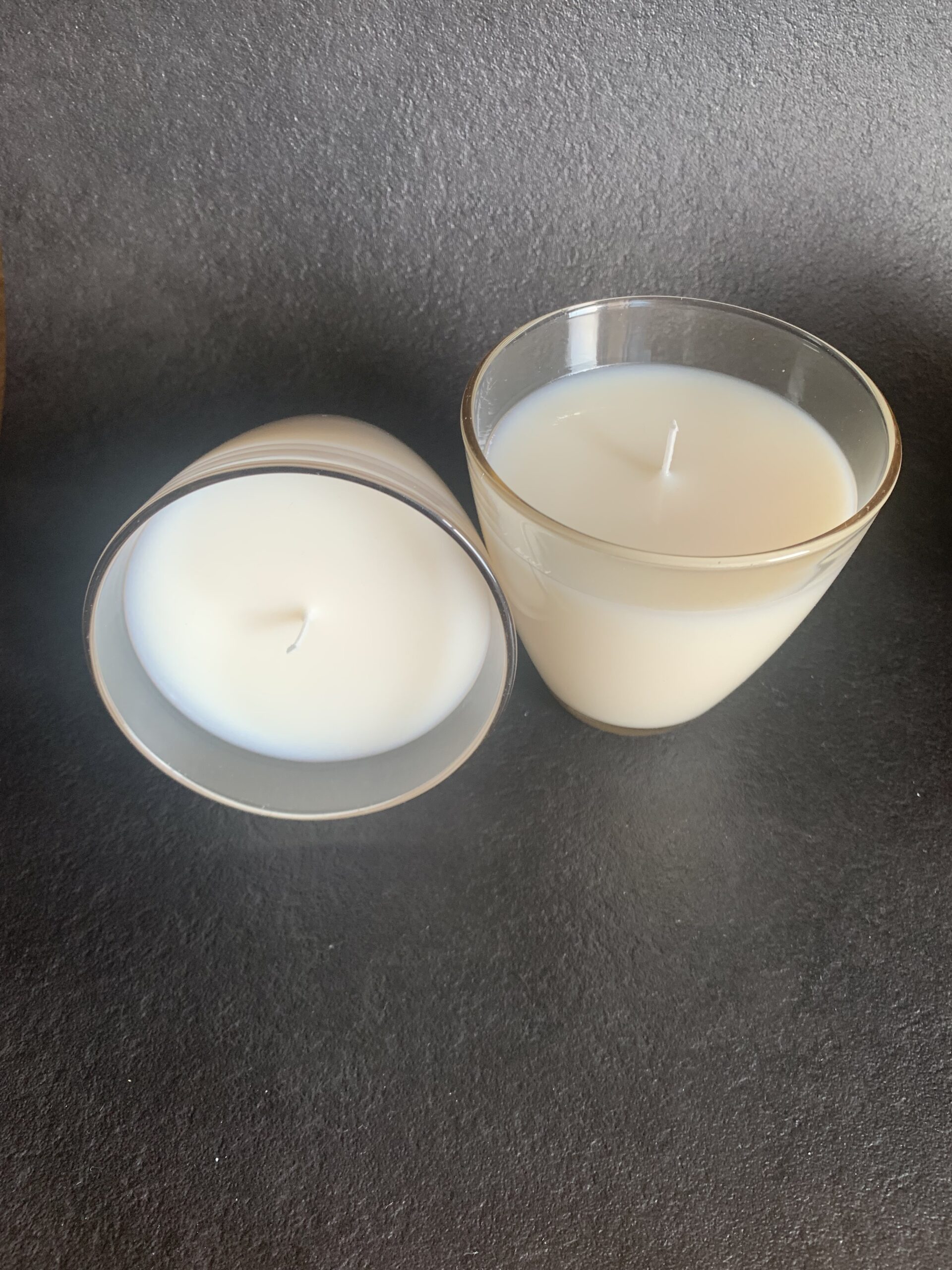 Bougie parfumée verre fumé – ambiance chic et minimaliste