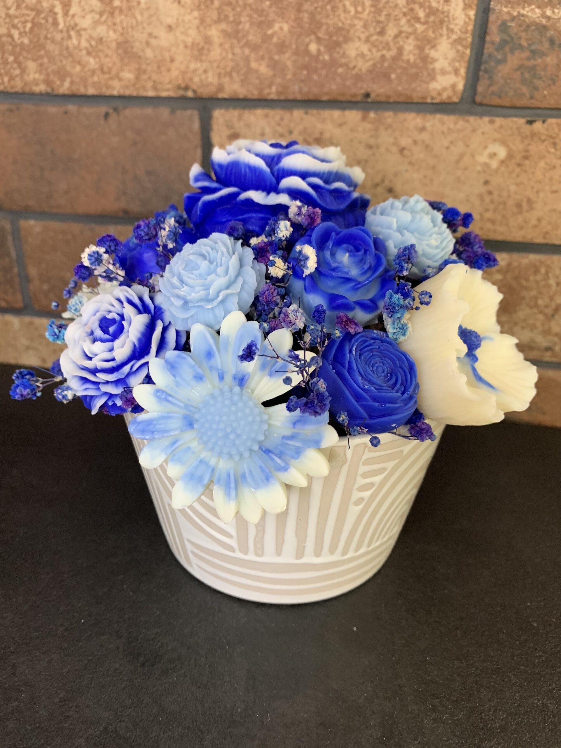 Bouquet parfumé Fleur de coton en vase céramique avec fleurs en cire bleues et blanches