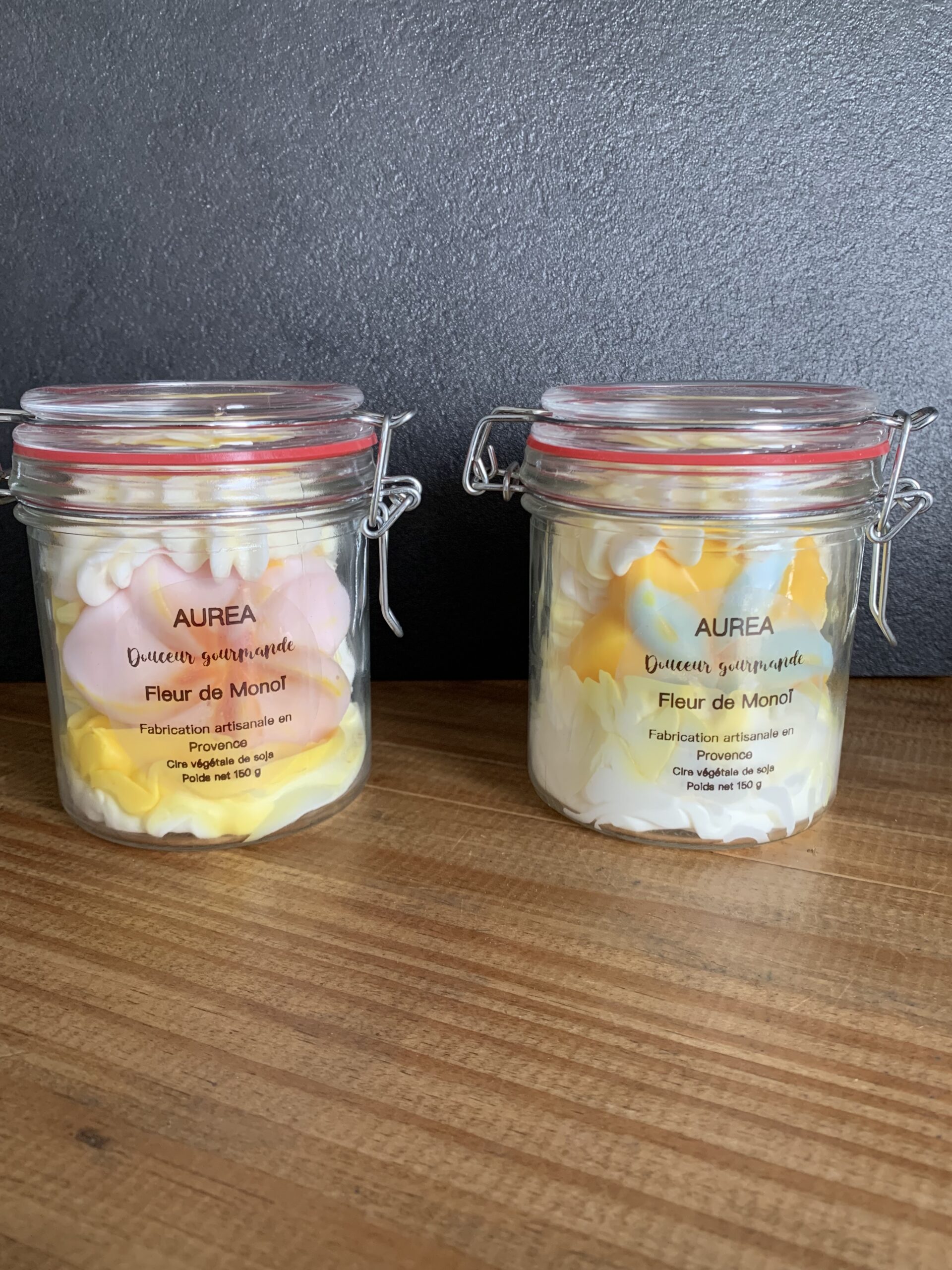 bougies fleur de monoï en bocaux artisanaux