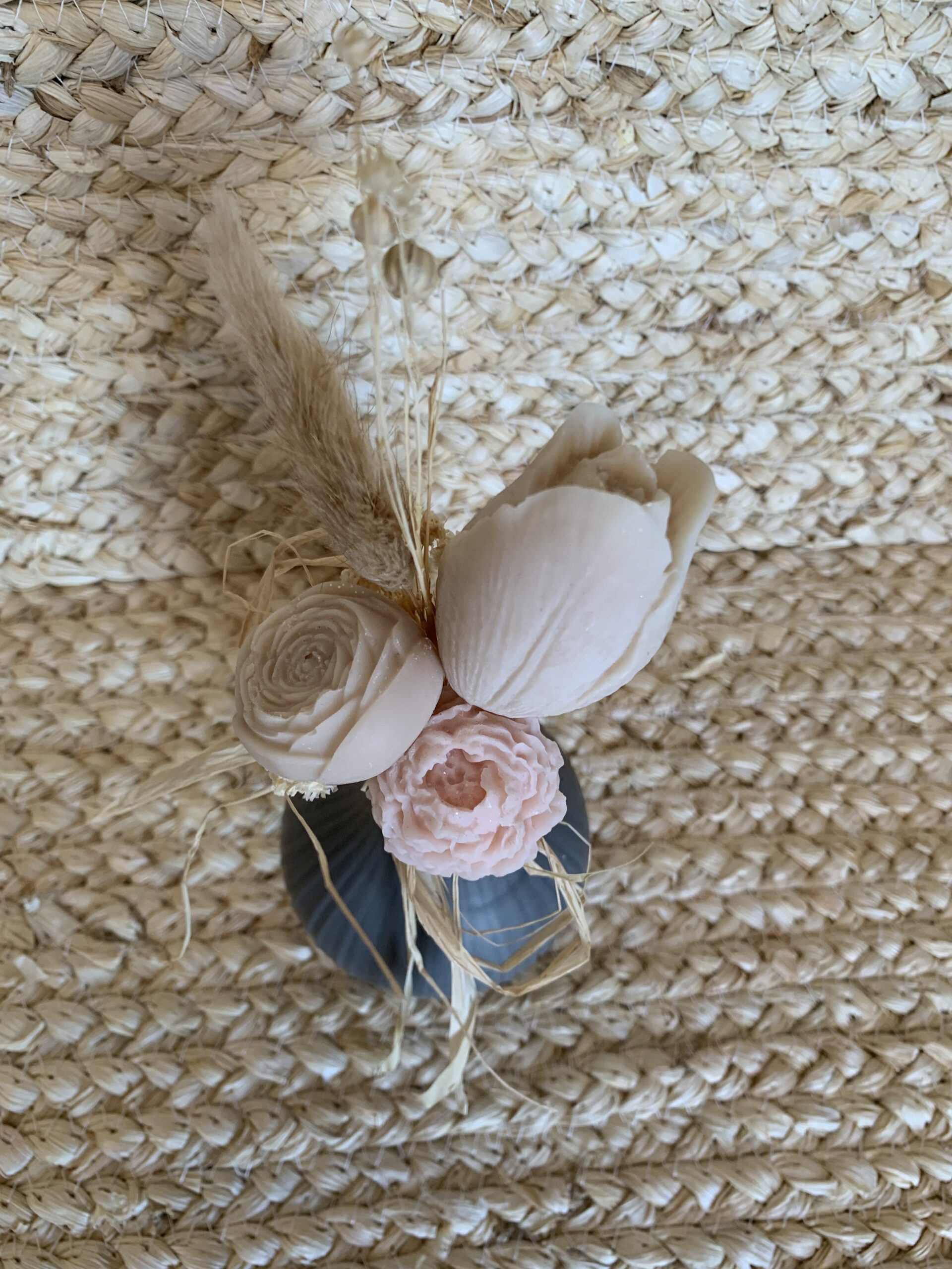 Vue du dessus d’un mini bouquet parfumé Chocolat noisette